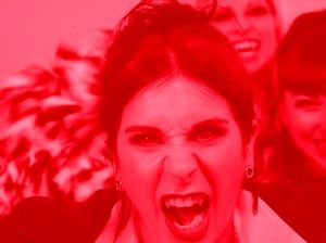 Студентки лесбиянки устроили групповую оргию и лижут киски